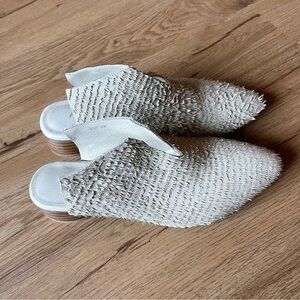 Antelope Women's Radlee Leather Heel Mules Size 37 Color Beige